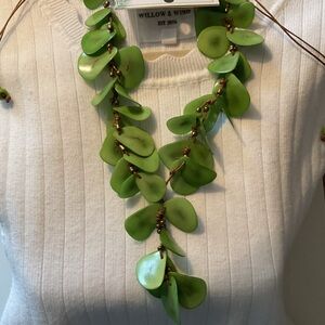 Tagua Green Leaf Necklace - Tagua nut  from Ecuador